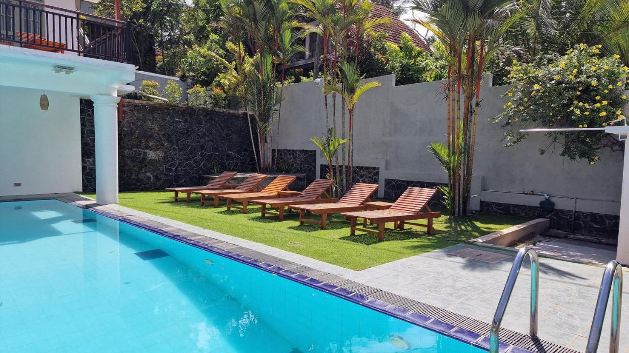 Chill Hill Hikkaduwa Hotel Bagian luar foto