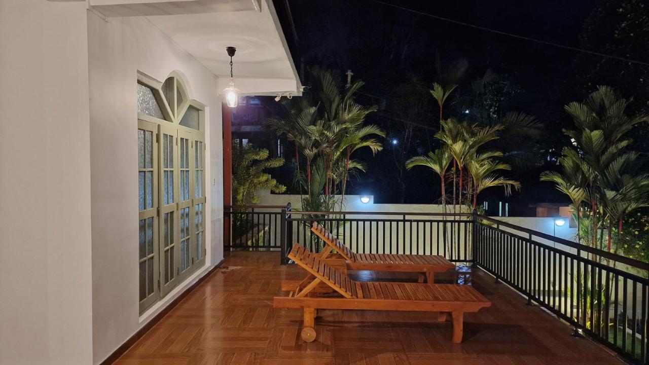 Chill Hill Hikkaduwa Hotel Bagian luar foto