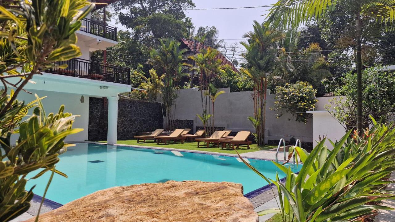 Chill Hill Hikkaduwa Hotel Bagian luar foto