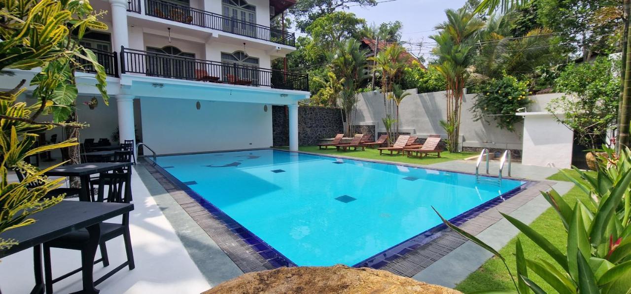 Chill Hill Hikkaduwa Hotel Bagian luar foto