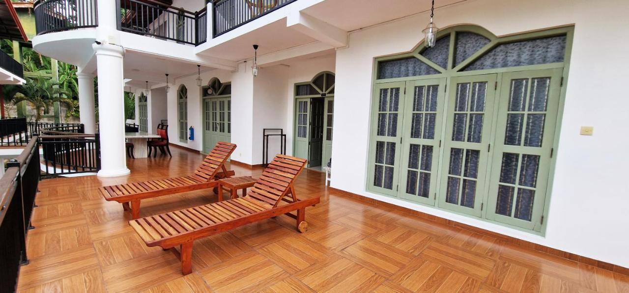 Chill Hill Hikkaduwa Hotel Bagian luar foto