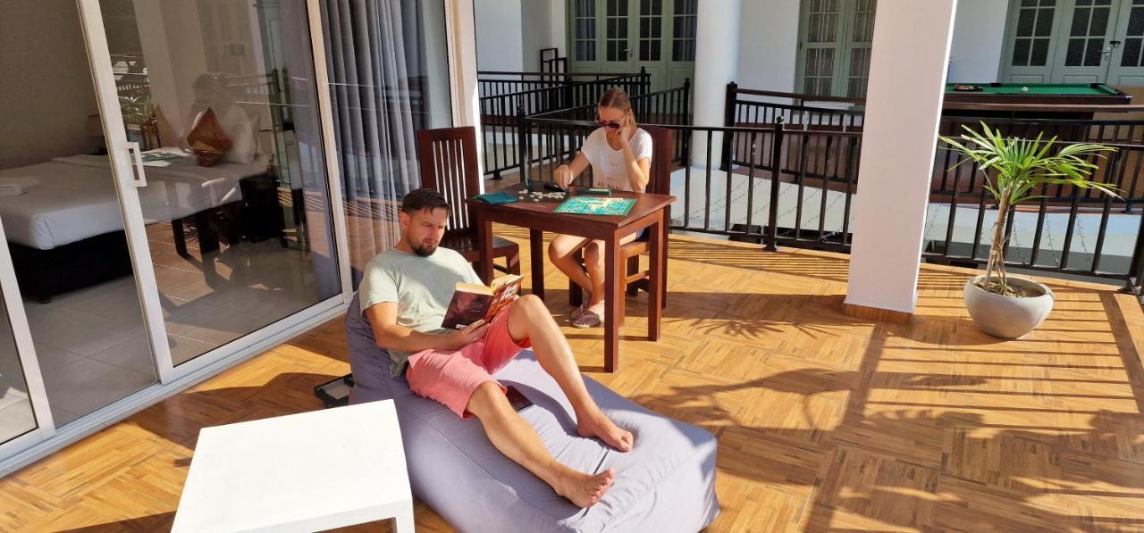 Chill Hill Hikkaduwa Hotel Bagian luar foto