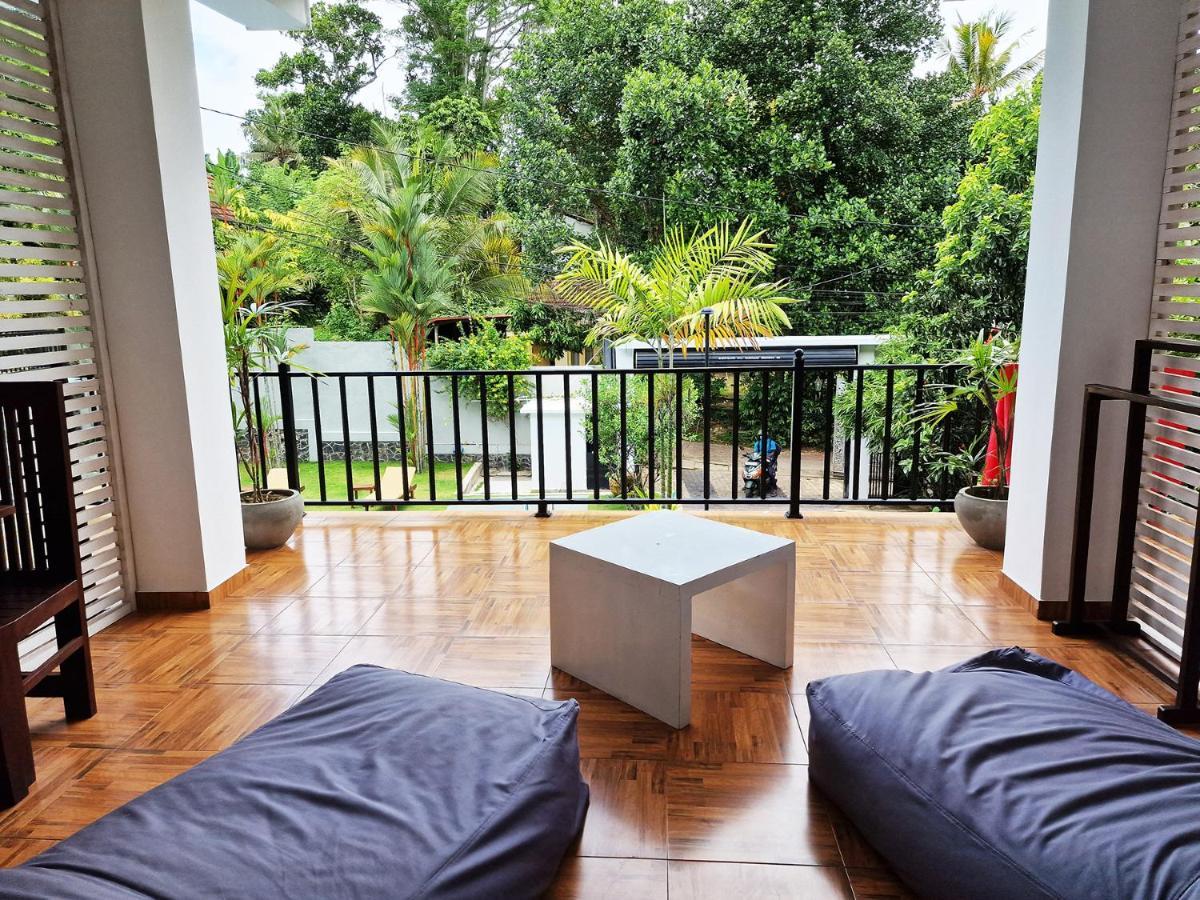 Chill Hill Hikkaduwa Hotel Bagian luar foto