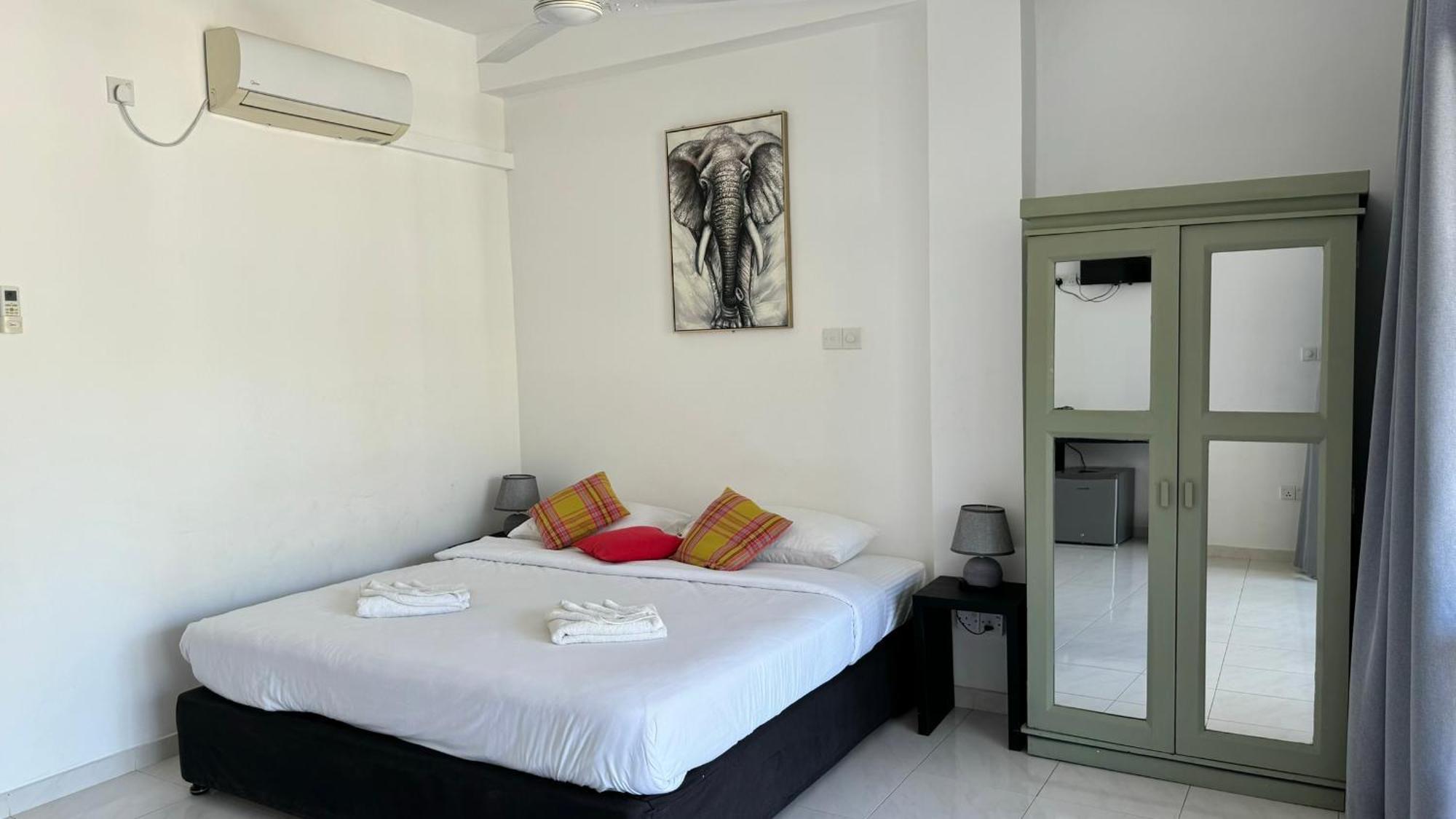 Chill Hill Hikkaduwa Hotel Bagian luar foto
