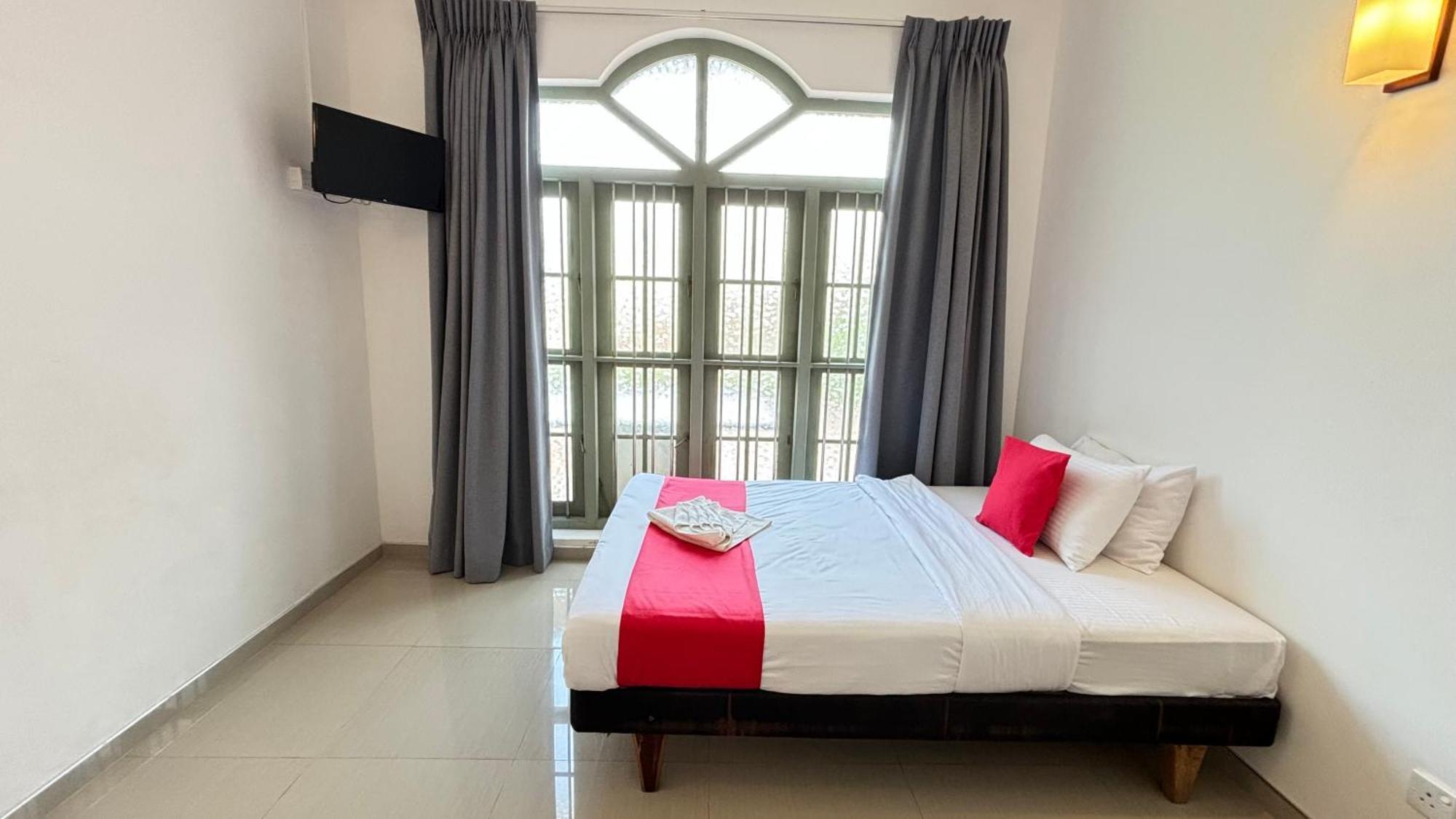 Chill Hill Hikkaduwa Hotel Bagian luar foto